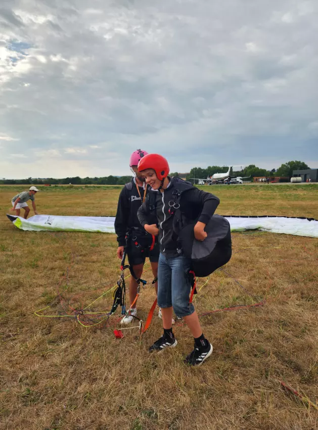  - Galerie Parachute Ados