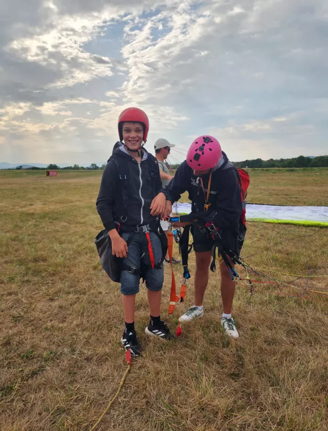 - Galerie Parachute Ados