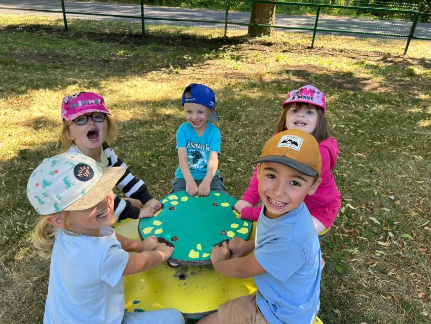  - Galerie JUILLET 2025 "pareil/pas pareil"