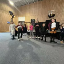 Centre de Vals Prés le Puy - Périscolaire - Galerie Découverte du théâtre