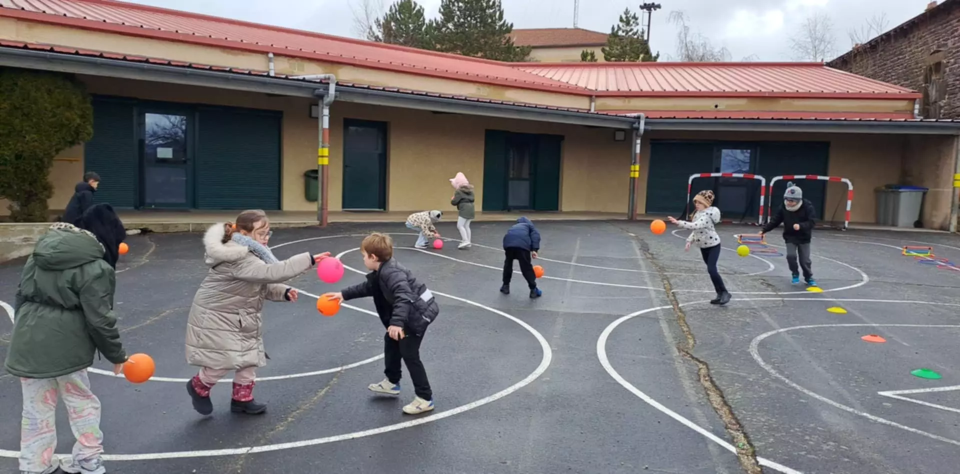 Centre de Velay Ouest (Allègre - Saint Paulien) - Vacances - Galerie Le jour je bouge, la nuit je rêve février 2026