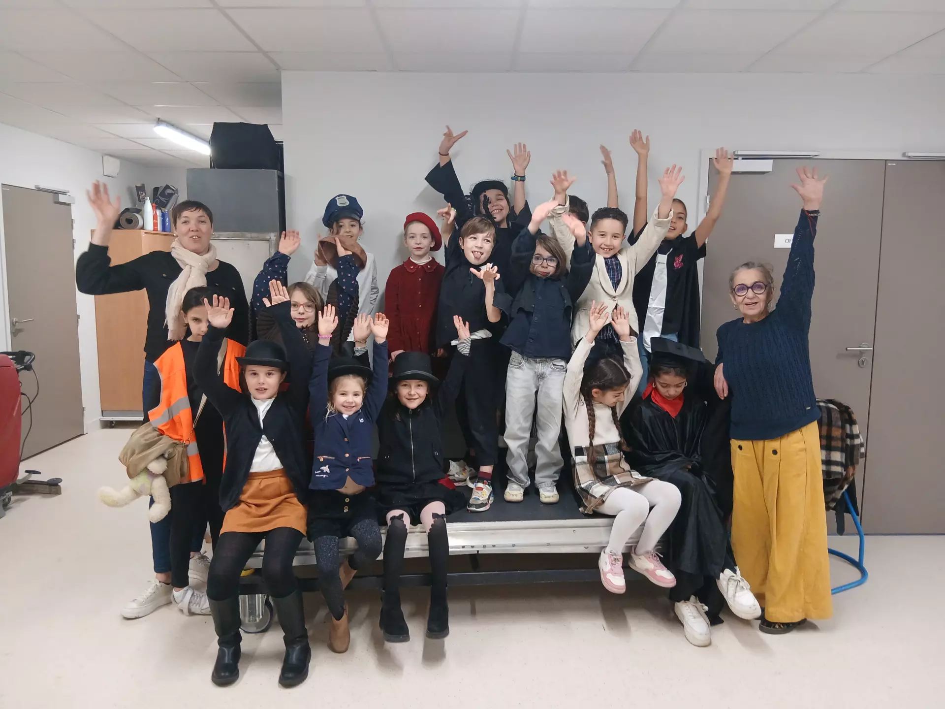 Centre de Vals Prés le Puy - Périscolaire - Galerie Découverte du théâtre