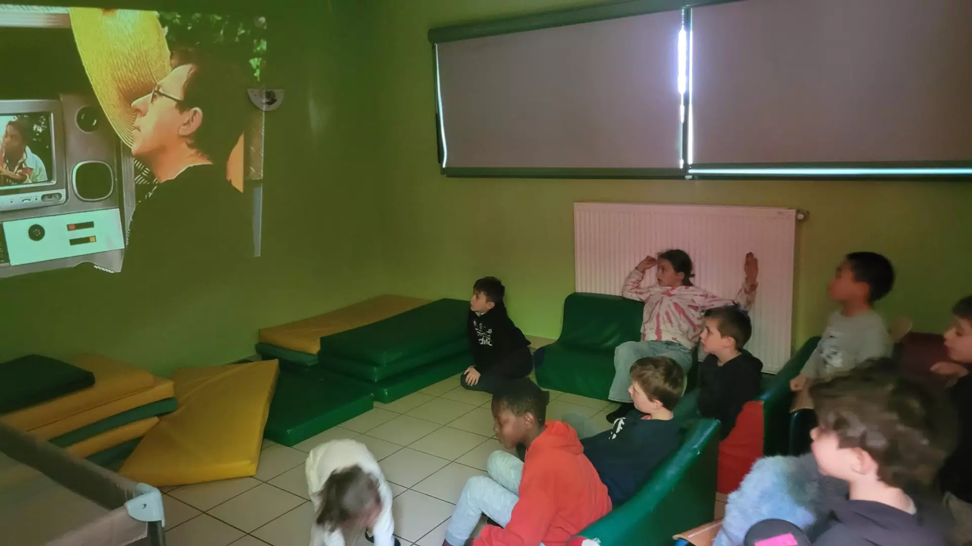 Centre de Bains & Solignac - Mercredis - Galerie Les vers de terres