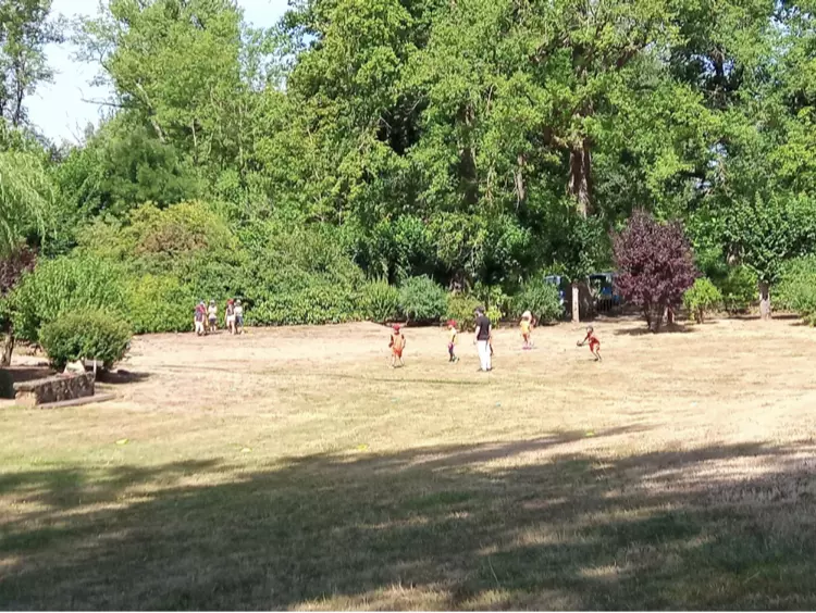 Centre de Saugues - Vacances - Galerie Mini-camps « Tous en forêt » - Fonchaude - 2022
