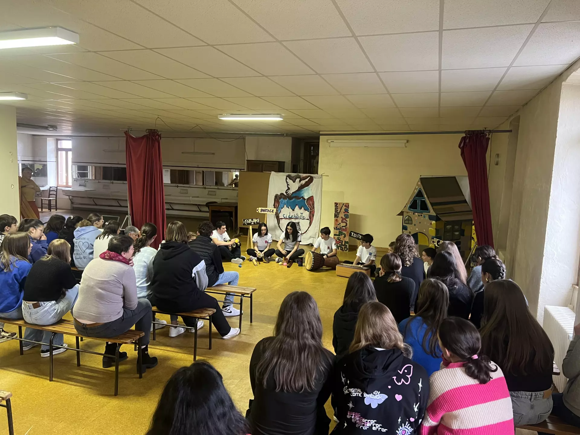 Centre de AdosClic - AdosClic - Galerie Projet C.I.D.E errante